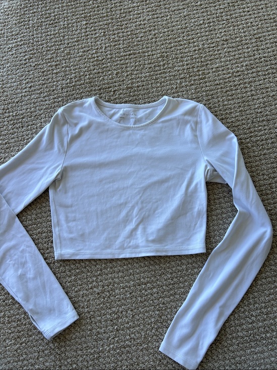 Aritzia Tops - White Long-Sleeve Cropped Top - TNA golden